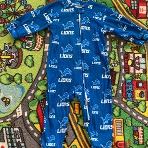 NFL apparel Lions footie pajamas 📬SEND ANY OFFER 🖋